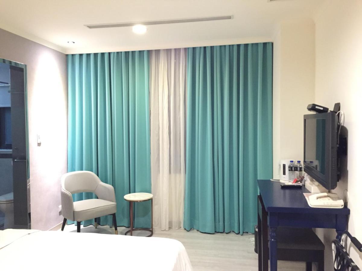 Garden Hotel Taichung Bagian luar foto