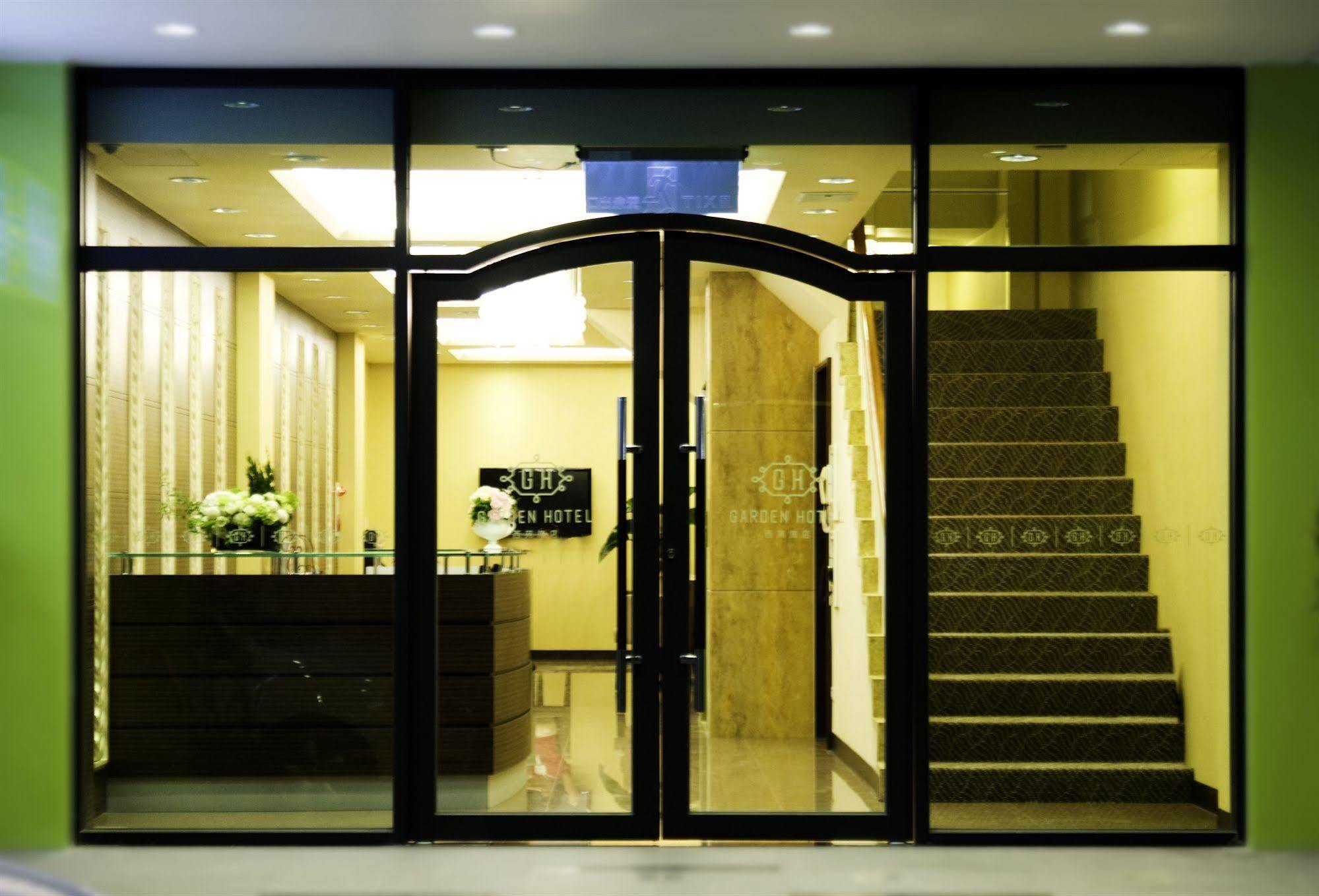 Garden Hotel Taichung Bagian luar foto